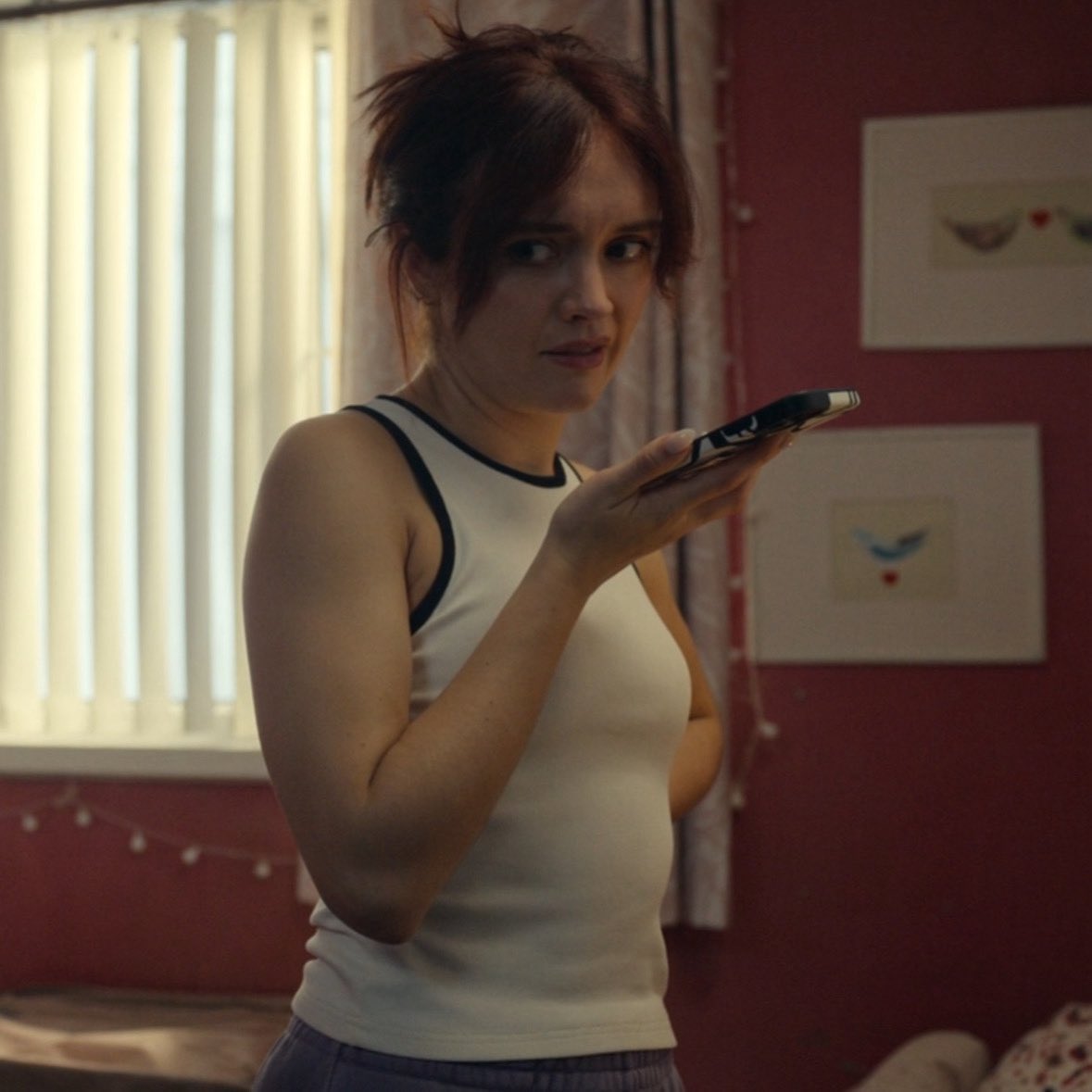 thinkercooke's tweet photo. olivia cooke in ‘the girlfriend’ https://t.co/BIP7IVAr9A