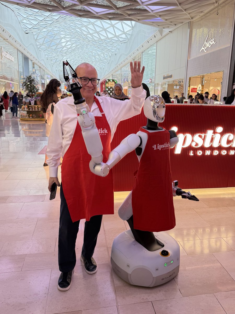 lecrobotics's tweet photo. LEC Robotics Rentals is live. Hire robots for one or three days for events, launches, activations and trials. Launched today with Lipstick London, by @toukersuleyman.

Join the waiting list: enquiries@lecrobotics.ai 

#RobotRentals #LECRobotics https://t.co/onwYsXIC9Z