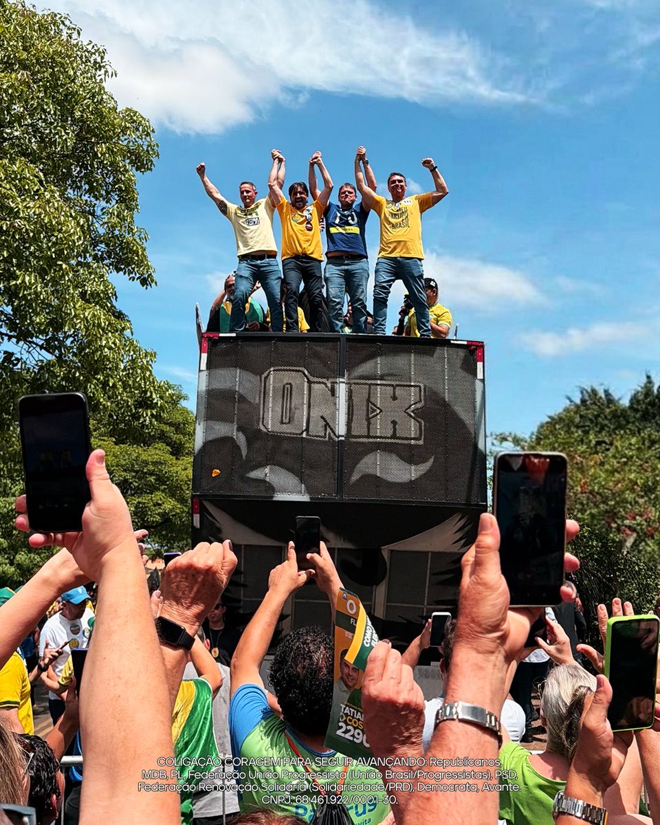 tarcisiogdf's tweet photo. Vote no time São Paulo. Vote no time da direita!

Para Governador:
Tarcísio 1️⃣0️⃣✅

Para Senador:
Guilherme Derrite 1️⃣1️⃣1️⃣✅

Para Senador:
André do Prado 2️⃣2️⃣2️⃣✅

Para Presidente:
Flávio Bolsonaro 2️⃣2️⃣✅ https://t.co/4ckmqMl2Zx