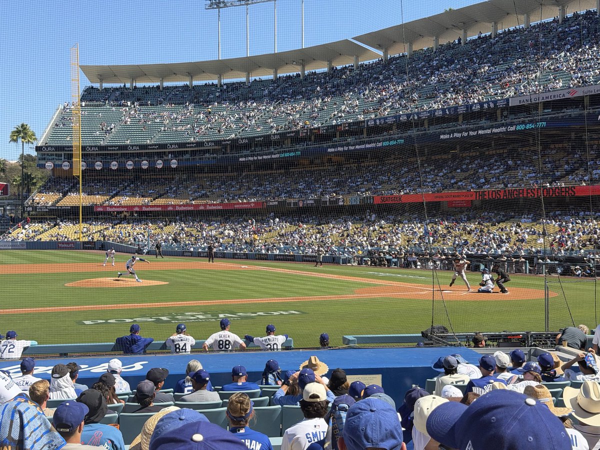 PointsToPointB's tweet photo. @DustyBakerTV It’s hot. Every few batters I’m going back to the concourse to cool off. Can’t imagine the players. https://t.co/iozE1mXKwh