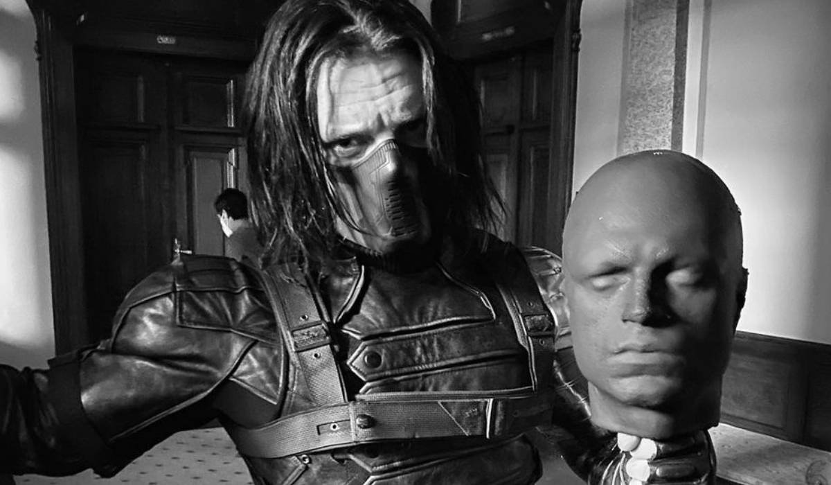 sebstan44's tweet photo. Sebastian Stan behind the scenes of TFATWS 🖤✨ https://t.co/qOAocnKbaZ