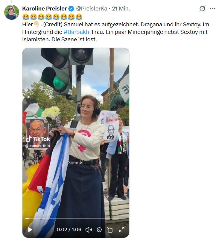 Mausebaer17's tweet photo. Die bekanntermaßen auf Genitalien fixierte Karoline #Preisler hat ein "Sextoy" entdeckt. Was meint sie bloß? https://t.co/5yxsBLfHD9 https://t.co/5yXwMD2jHT