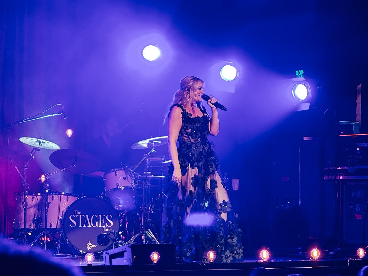 esmidt's tweet photo. We had a great time Friday night rocking with Lauren Alaina at Hoyt Sherman Place. https://t.co/2nde5A77Vi