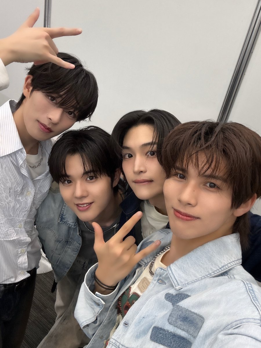 amazonmusicjp's tweet photo. ꙳.⌖💘#KO1KEYZ デビューまで🗝️⌖.꙳
　　　　　　🤟あと3日🤟

ISSA⚾️KEITO🏃‍♂️RYOGA⚽️YUKI🎀から #AmazonMusic 限定のセルフィーが到着📸

KO1LYの皆さん！4人の“推しポイント”をリプライして、たくさんの人に魅力を広めよう💬

楽曲はこちら👇
🎧https://t.co/B6KwzY2d43
@KO1KEYZofficial https://t.co/QfFeQWm7QV