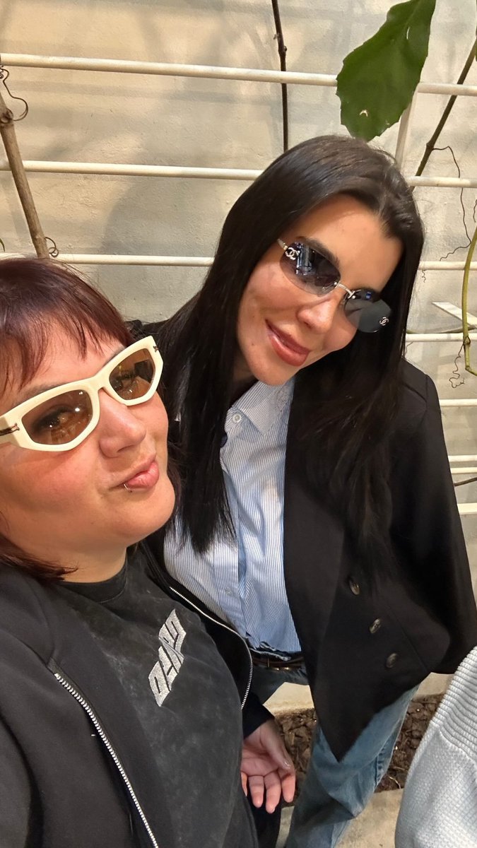 valle_nora's tweet photo. La final que merecíamos.
Ellas también. https://t.co/W855kvF3h3