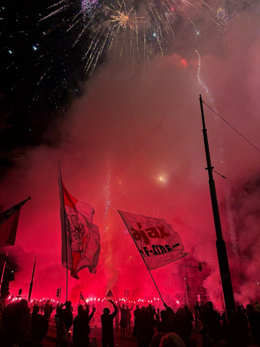 AFCASC's tweet photo. 50 Jaar F-Side! 🔥🔥 https://t.co/foImvb9Prg