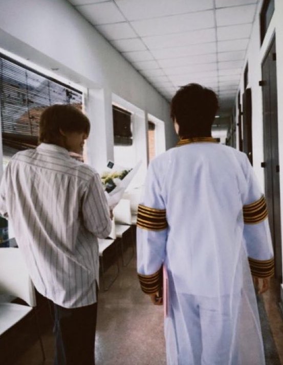 threetwo_www's tweet photo. “ ผมก็เหมือนเงาของคุณ  …

คุณอาจจะไม่ได้เห็นผมตลอด
 
แต่คุณก็รู้แน่ว่ามีผมอยู่ตรงนั้น ”

กาลครั้งหนึ่ง —- ตุ้ย lykn to นัท lykn 🤍 https://t.co/wsAKWj6rOW