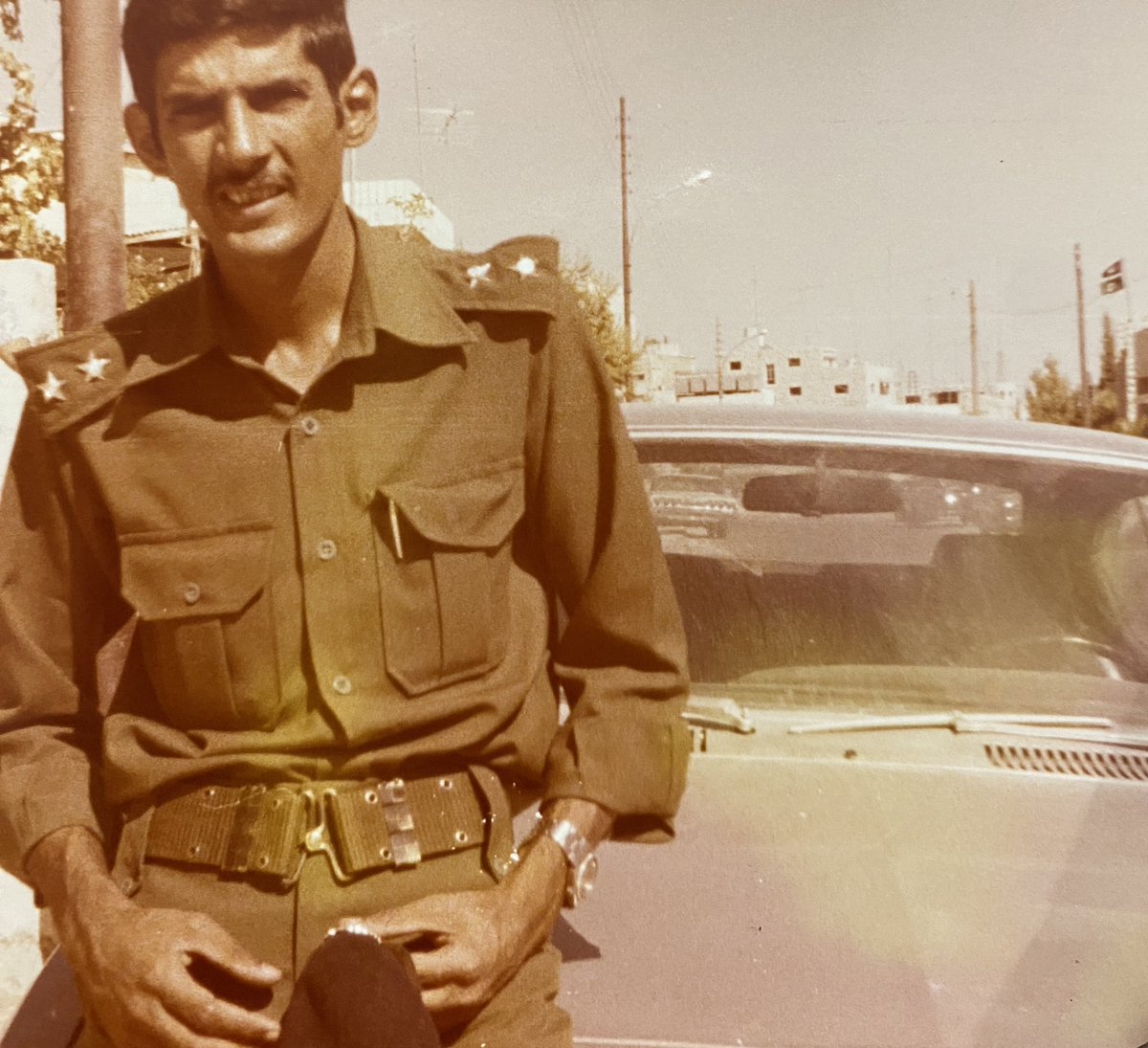 a_m_f_90's tweet photo. - مشعل فريح المهوس " اوائل السبيعنات " 

( اللهم اغفر لوالدي وارحمه، وعافه واعف عنه، وأكرم نزله، ووسع مدخله، واغسله بالماء والثلج والبرد، ونقه من الخطايا كما ينقى الثوب الأبيض من الدنس ) https://t.co/O286L5tapO