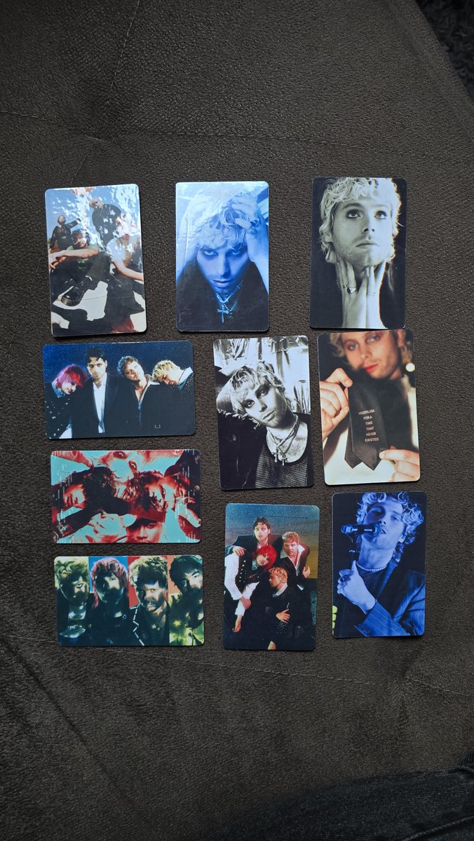 ANTIHEROl_'s tweet photo. chegaram meua photocards 🥳🥳 https://t.co/TdvND5dwQh