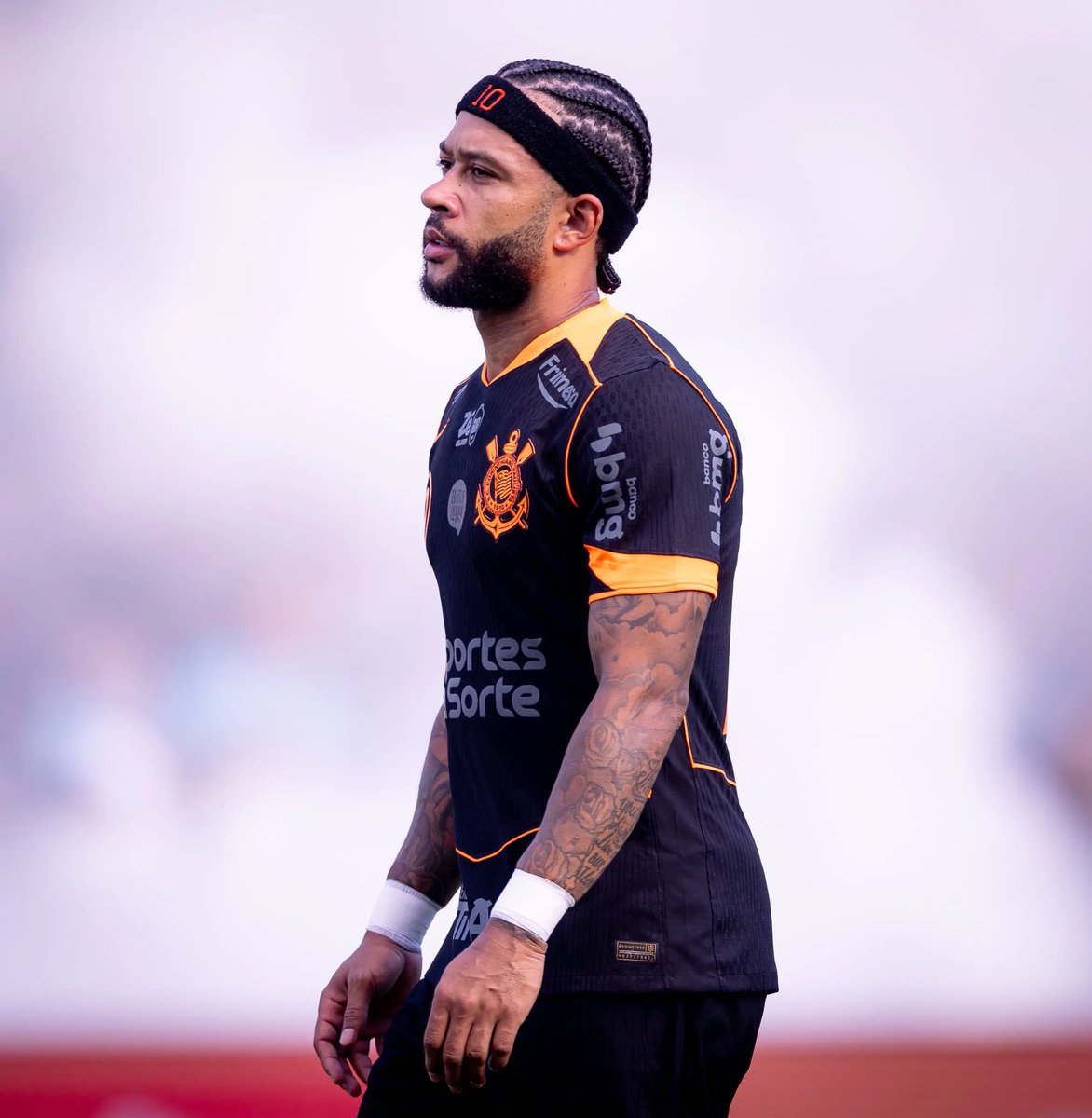 guihenrique_o's tweet photo. Jogadores que já tentaram me matar em 2026:

- Gabi Zanotti 
- Memphis Depay https://t.co/4MXdhT4TlZ