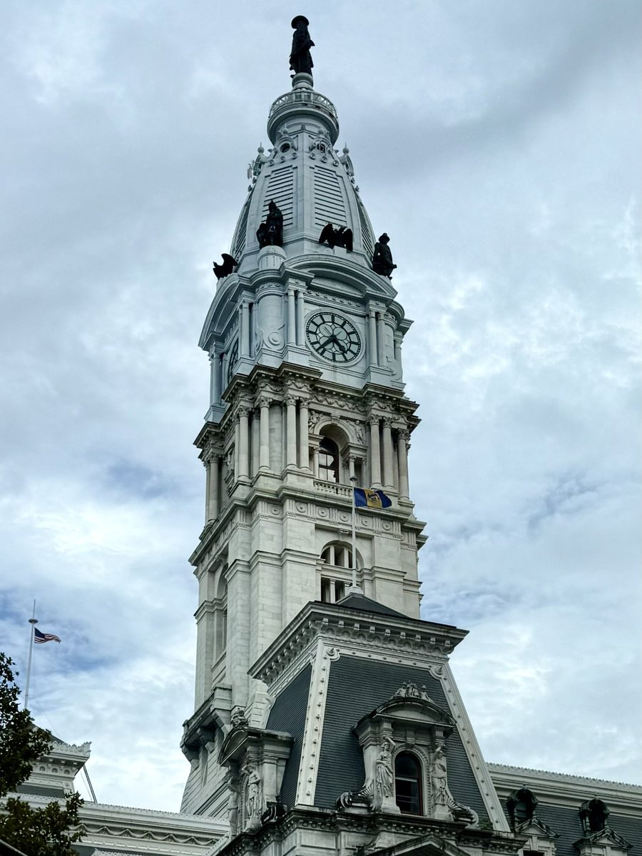 emmcooper42's tweet photo. I love my country Philadelphia.

Out and about in my favorite city today. #Philly https://t.co/2C3eqyW83o