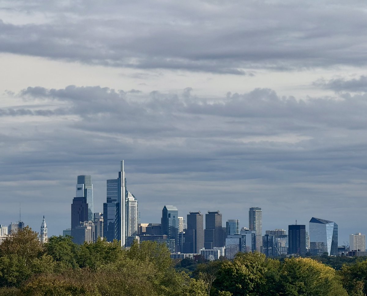 emmcooper42's tweet photo. I love my country Philadelphia.

Out and about in my favorite city today. #Philly https://t.co/2C3eqyW83o