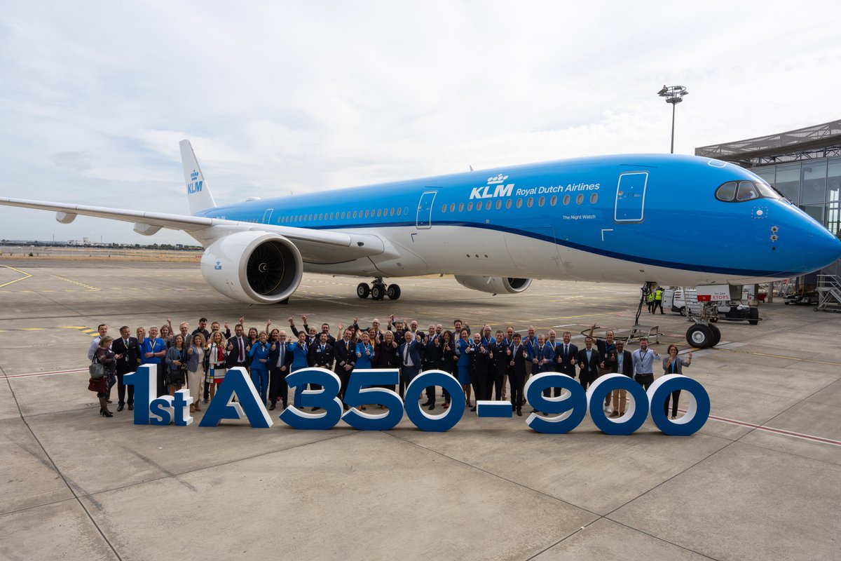 DjsAviation's tweet photo. Photos of the first KLM Airbus A350-900 just delivered to the airline 🇳🇱🤩 https://t.co/CDQIor5Y1H