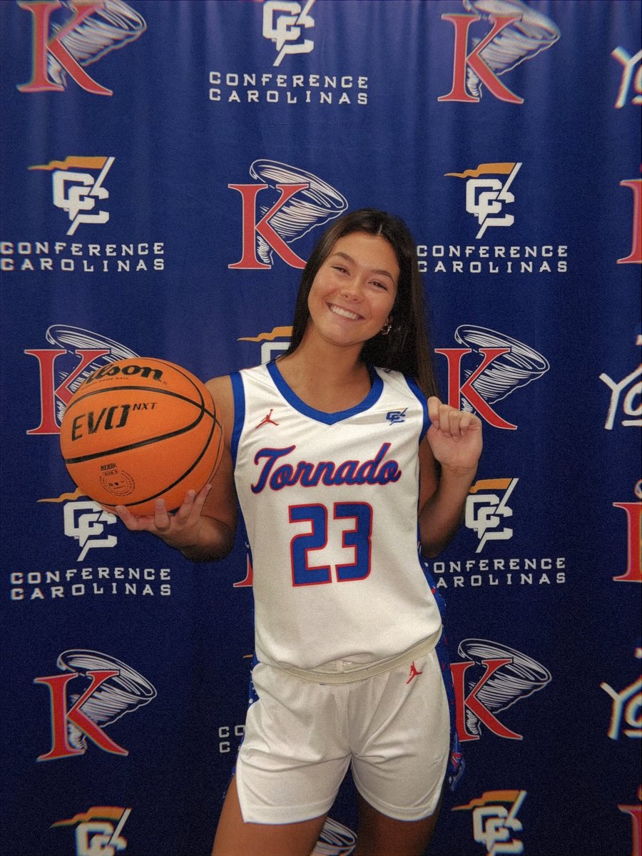 jaycee_staff's tweet photo. Thank you @coacht2312 for an amazing unofficial visit! Go tornados?? 🌪️ @TNFlightGUAA @JStafford013 @WeWorkHoops https://t.co/FrdeoT5nH2