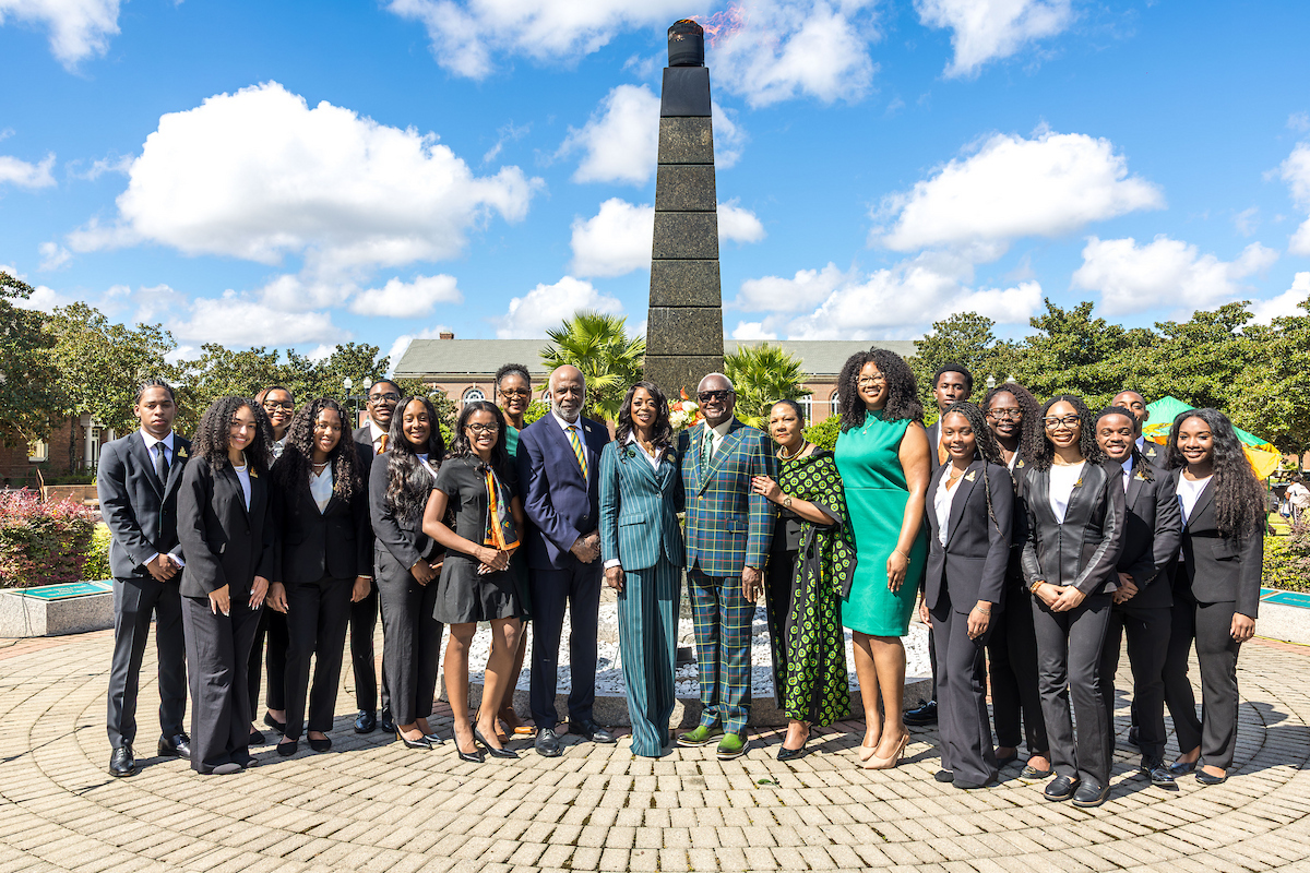 FAMU_1887's tweet photo. It started with Fifteen students. Now, generations of lives changed. 🧡💚

From the vision of our founders to the dreams of today’s students, every generation adds to this legacy. Today, we celebrate the beginning.

Read more: https://t.co/b6GLGSg2je

#FAMU #FAMU139 #FoundersDay https://t.co/xStNWYeIIp