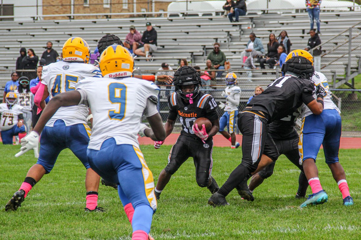 MrStrictlyGP's tweet photo. Delcastle tops A.I. DuPont 39-6 and celebrates homecoming 2026 

#delhs https://t.co/ZJpr8LPeLn