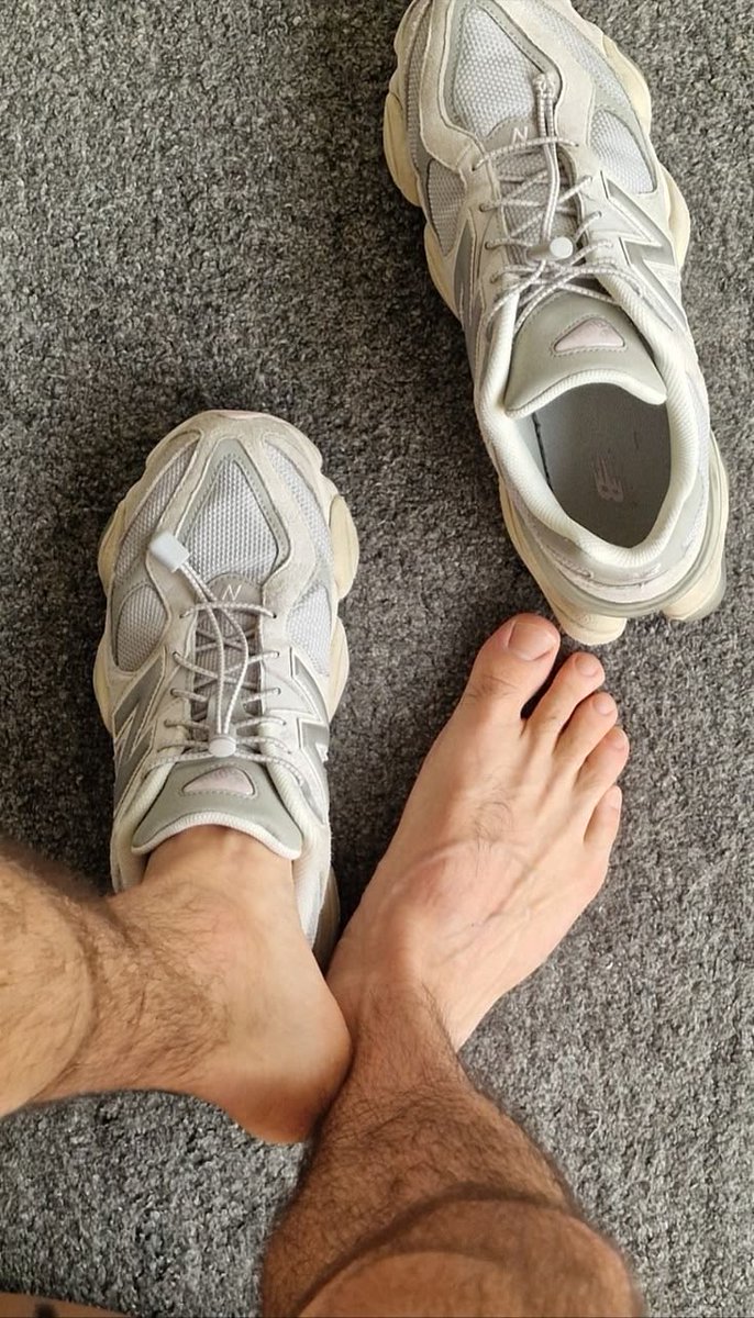 RubEdSo's tweet photo. #feetfetısh #feet #pies #lamer https://t.co/mjz2tjSVFb