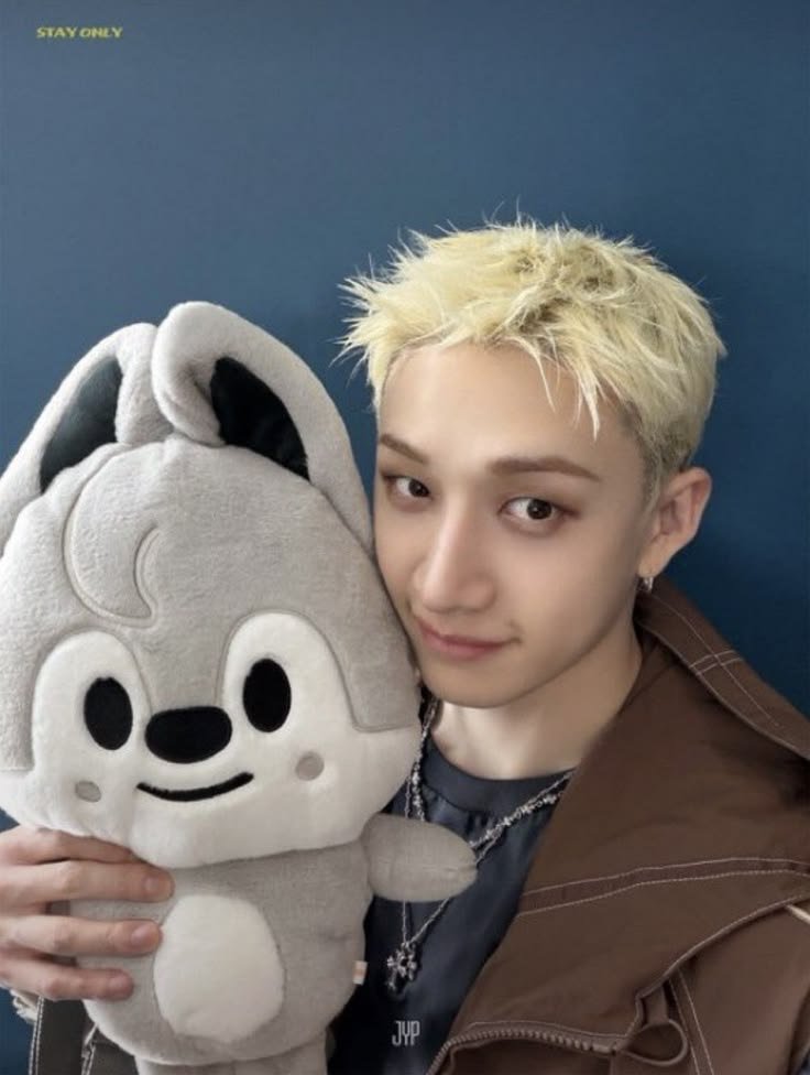 taniilix's tweet photo. Unas fotitos con mi wolfchan por el cumpleaños de mi chiquito 🐺💗

#HappyBangchanDay
#Bangchanbirthday https://t.co/I75V46IOyh