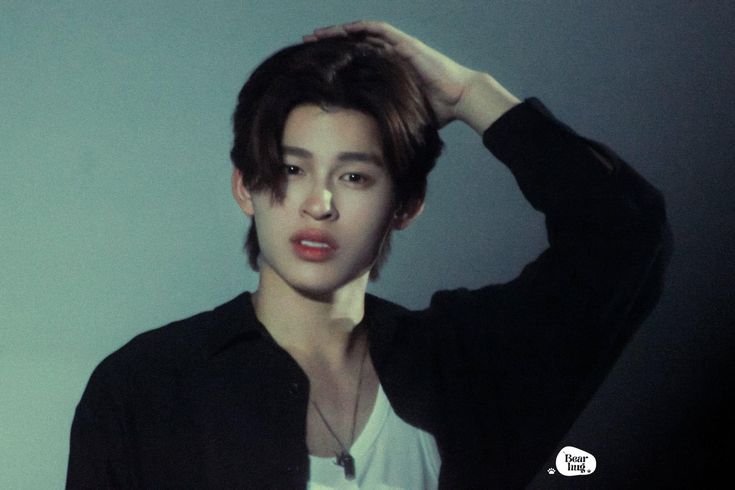 muse9essence's tweet photo. I think this is the most omega look of #ppnaravit. Having this intense urge to chew his cheeks😭😭 Why is he giving 'breed me' eyes😭😭 https://t.co/KX2H9sUX7F