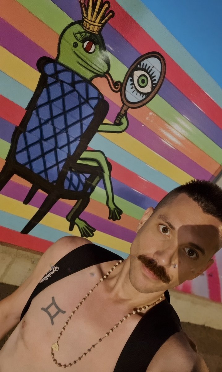 AlphaMoustache's tweet photo. I ordered AI to sharpen my famous lizard person selfie https://t.co/6vPpYSDkhF