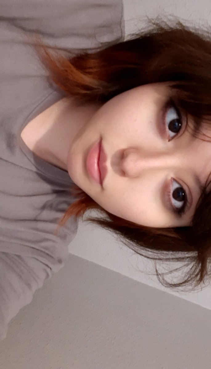 cuhwaii's tweet photo. rare no makeup media, my under eyes look sm worse irl https://t.co/jUi5H92UZ9