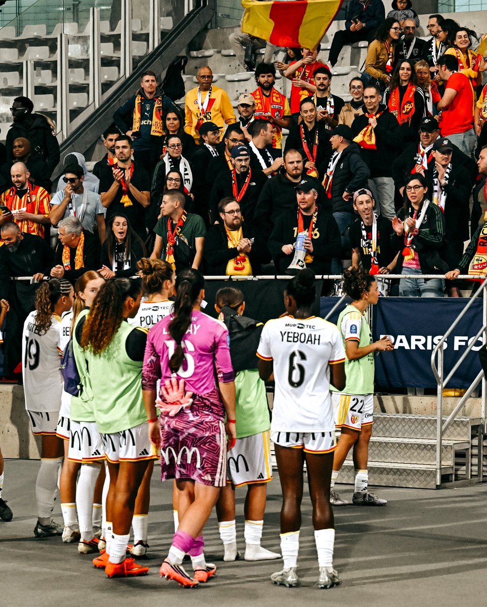 RCLensFeminin's tweet photo. Toujours ensemble ❤️💛

#RCElles #PFCRCL https://t.co/FEPGX1Kxp3