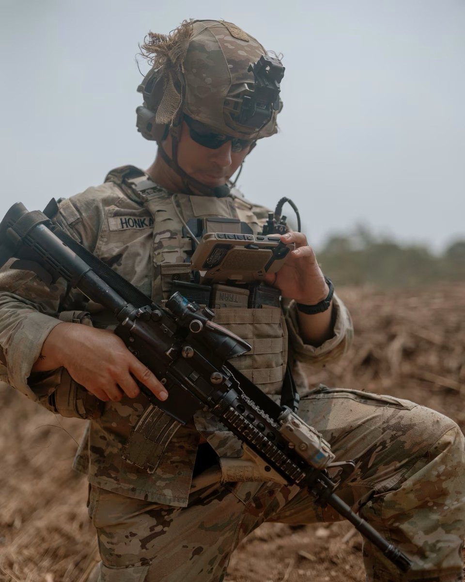 MarioNawfal's tweet photo. 🇺🇸 The Army is turning every soldier into a dot on a live battlefield map: smartphones, drones and linked radios just got their first jungle test

In drills in Indonesia, a sergeant used the map on his chest to find a medevac landing zone in 30 seconds instead of minutes, and command posts that once needed 300 people in tents now run from a handful of connected vehicles.

The Army says the system cuts the time from spotting a target to firing on it from hours to minutes, and it's asking for $3.8 billion next year to keep rolling it out.

Drone warfare rewards whoever sees the target first, and this puts a platoon on the same live picture as its commander miles away.

A radio reboot and an overheated phone in a jungle drill are exactly the bugs worth catching before the real thing.

Source: Wall Street Journal / Writer: Daniel