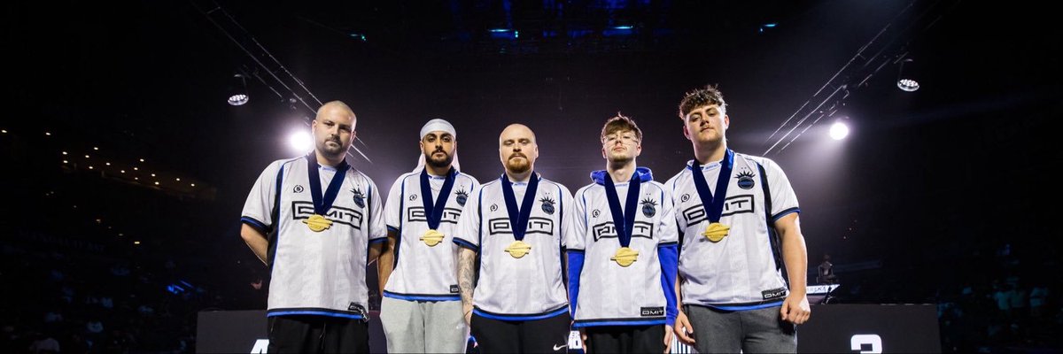 BSDenza's tweet photo. After a successful challengers bum career, I’m looking for a coaching or management role in Challengers as i'd want to stay involved and keep helping people make the CDL. 
DMs are open if anyone wants to make their team/organisation succesful👍 https://t.co/lKwQ4546po