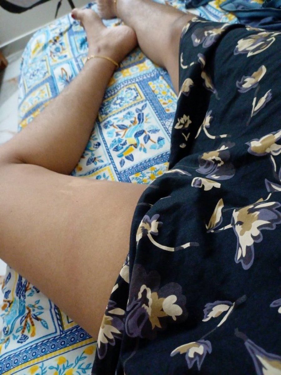 JkbfeoJk's tweet photo. ഡ്യൂട്ടി ഇല്ലാത്ത ദിവസം റൂമിൽ ഒറ്റക് ഇരിക്കുമ്പോൾ . . കഴപ്പ് കേറി  മുത്ത് എനിക്ക് അയച്ച് തരുന്ന ഫോട്ടോകൾ https://t.co/nPlNmP75Eg