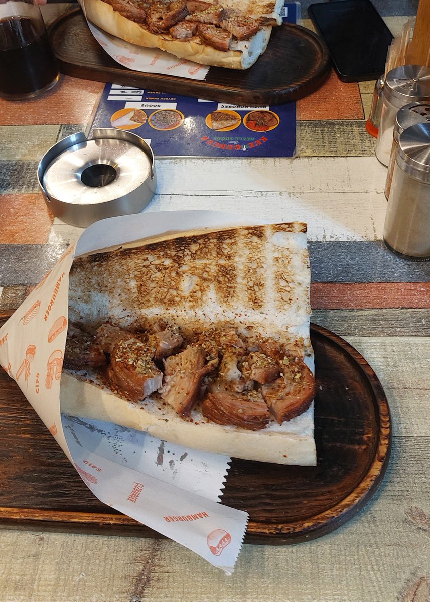 passocarabile's tweet photo. First date'e getirdiğim yere bakın ((: https://t.co/U6Dec3JXFj