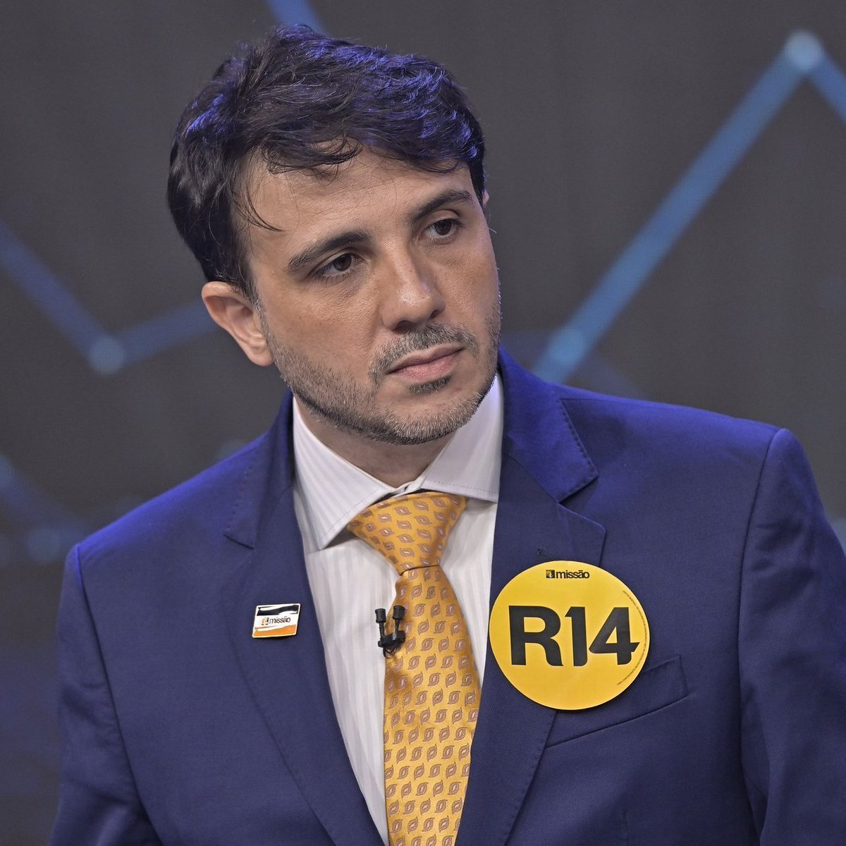 republiqueBRA's tweet photo. 📊 ⚪️ 66% dos eleitores de Renan Santos migrariam para Branco/Nulo/Abstenção em um eventual 2º turno entre Lula e Flávio Bolsonaro, diz pesquisa Palver. https://t.co/fTj4mWlcWi