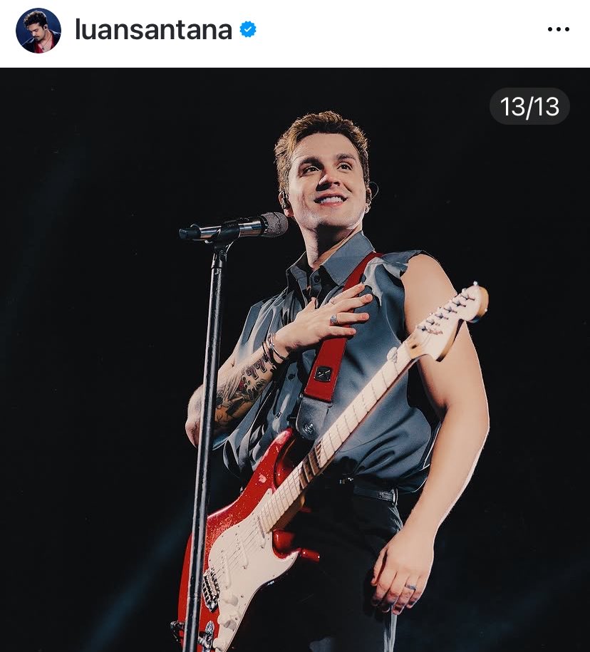 updateluans's tweet photo. Sinais vindos de um lugar tão longe 
Às vezes se escondem 🎸✨ https://t.co/w0Bx9Iu2Mv