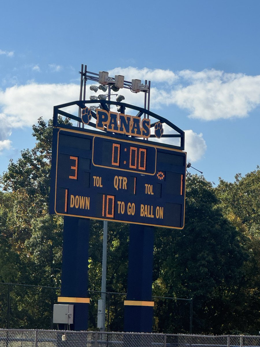 ph_jeffmerchan's tweet photo. Peekskill girls soccer falls to Walter Panas. Isata Conteh scored the games opening goal for Peekskill early into the game, but Panas fought back with three goals in the second half to secure the win. @PeekskillDevils @HeraldPeekskill 

Peekskill now holds a record of 4-7. https://t.co/6X2QbBLZVe