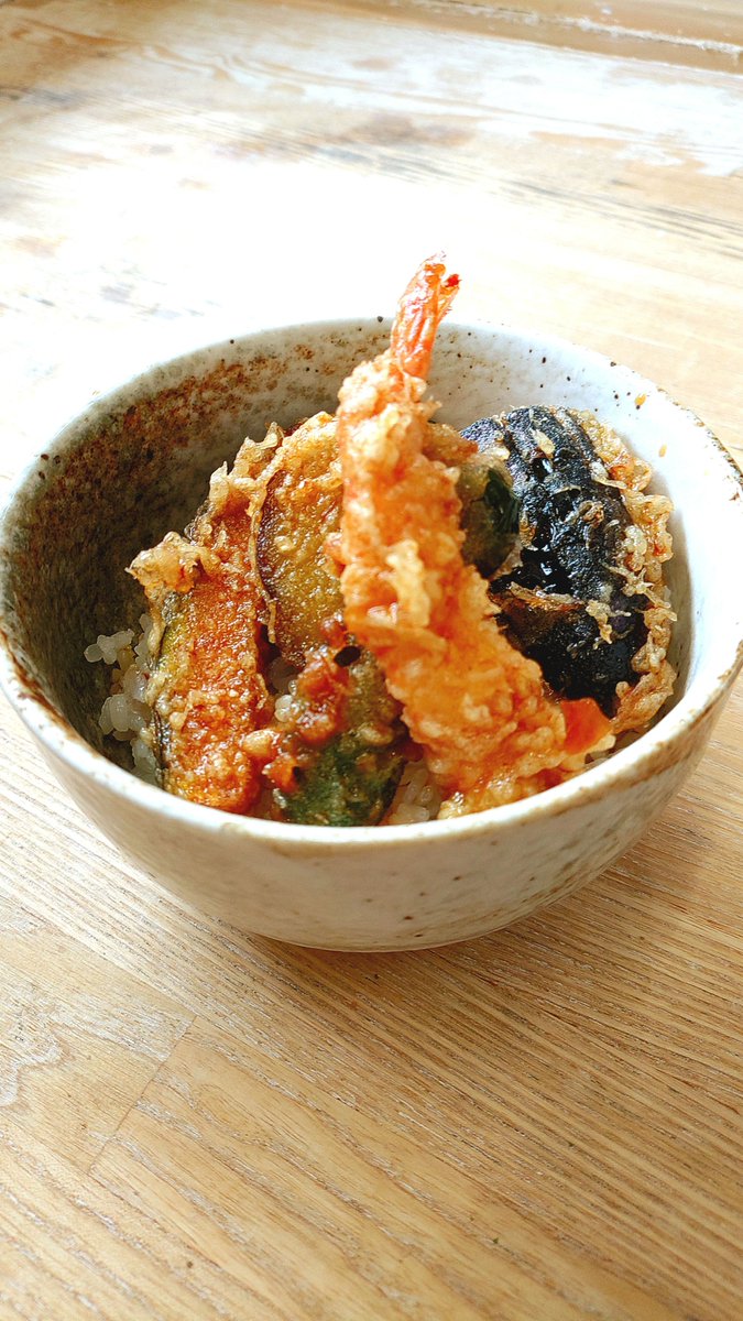 SHINvirgoZ's tweet photo. 限定ランチは、

しゃけ炊き込みご飯
ポテトサラダ
天ぷら盛り合わせ
手打ち新そば

お待ちしております🙇 https://t.co/ziOpjDAXP4