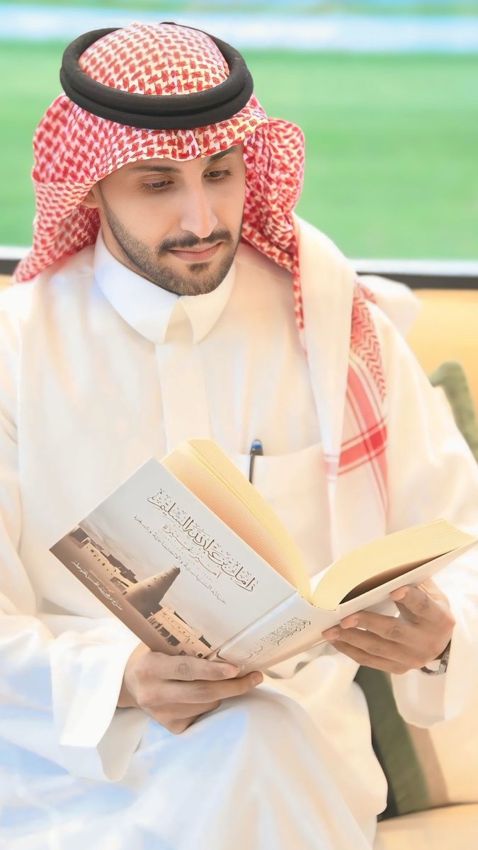 dr_alsulaim's tweet photo. حين أقرأ سيرة الأمير زامل بن عبدالله السليم، لا أقرأ تاريخًا فحسب، بل أقرأ جزءًا من تاريخ عائلتي وأحد جذورنا التي نعتز بها.
فخرٌ أن يكون اسمه من إرثنا، وسيرته مما نتوارثه اعتزازًا وفخرًا. 🤍 https://t.co/ZF9Q6Z7H8R