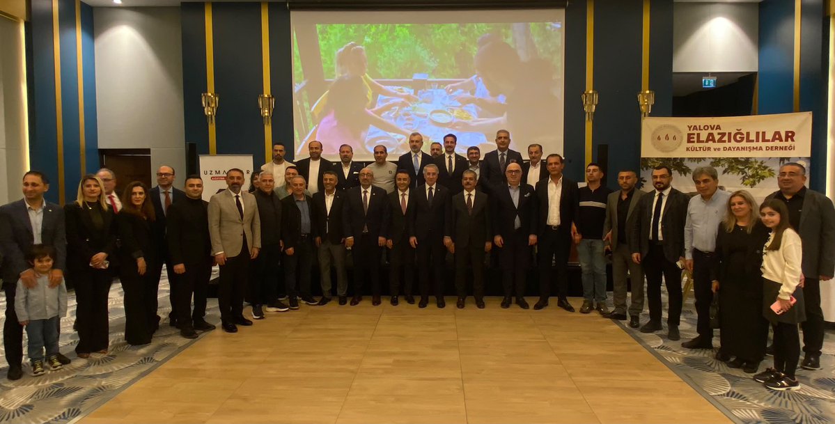 23YANILMAZ's tweet photo. 📍Yalova

Yalova’da Elazığlı hemşehrilerimizle aynı sofrayı, aynı gönül iklimini paylaşmanın mutluluğunu yaşadım.

Yalova Elazığlılar Kültür ve Dayanışma Derneğimizin düzenlediği programda hemşehrilerimizle hasret giderdik; birlik ve beraberliğimizi, Elazığ’a olan gönül bağımızı bir kez daha güçlü şekilde hissettik.

Nazik ev sahiplikleri için dernek başkanımız Sayın Mehmet Aksu başta olmak üzere organizasyonda emeği geçen yönetim kurulu üyelerimize, sponsorlarımıza ve kıymetli hemşehrilerimize teşekkür ediyorum. 

#Elazığ #Yalova #Elazığlılar