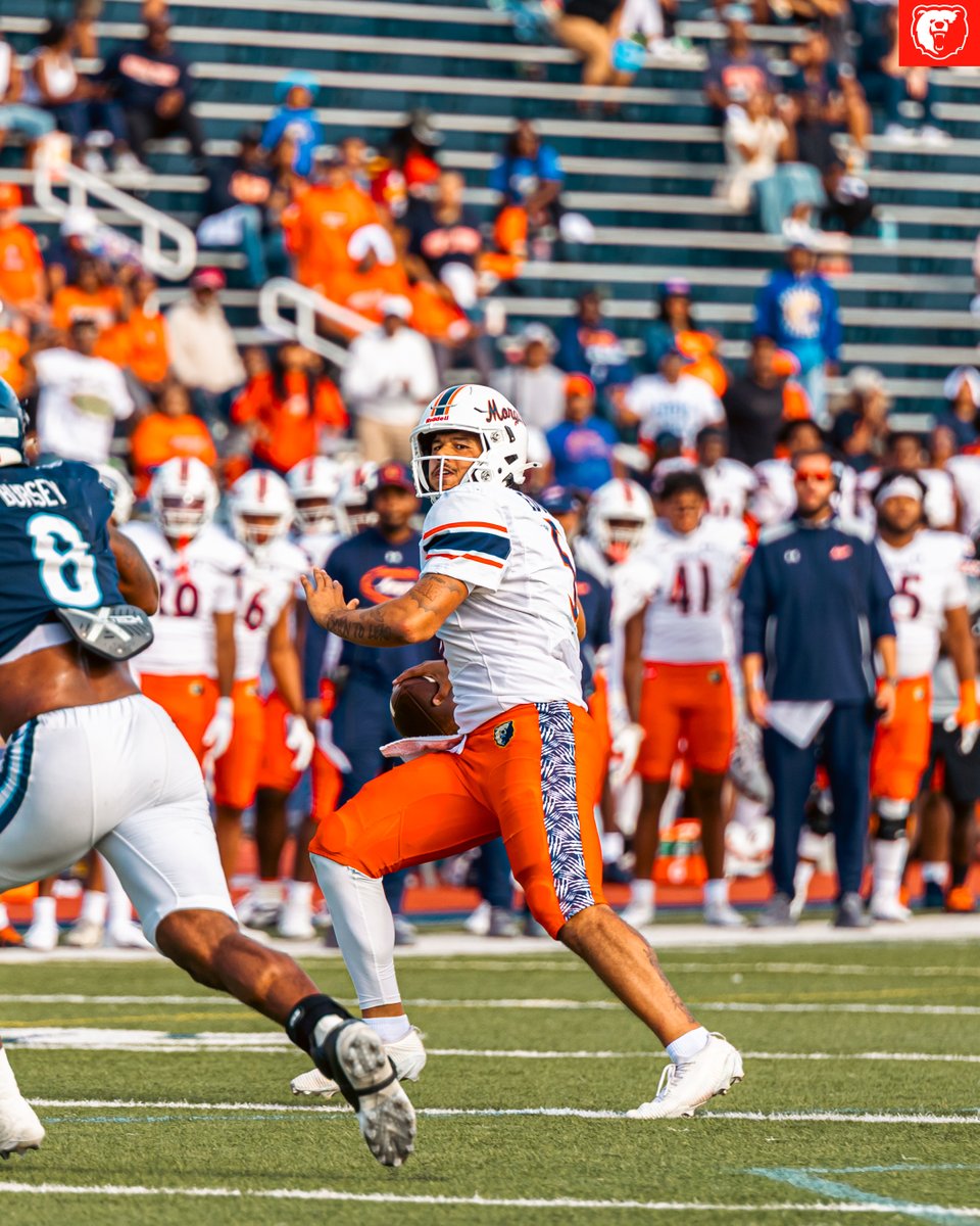 MorganStateU's tweet photo. The Morgan State Bears are 4-1! 🐻🏈

The Bears went down to the final seconds agaisnt Villanova with a 38-35 victory!

#GoBears https://t.co/2GqFm2UlQe