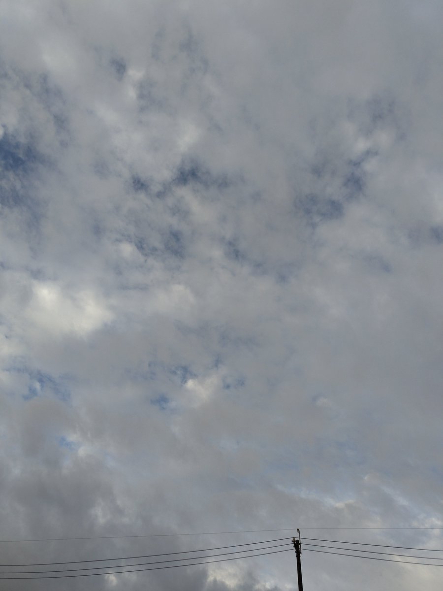 rc42cb750_2's tweet photo. 朝方はだいぶ涼しくなってきた^^
 #イマソラ https://t.co/Ec6Lq16AK2