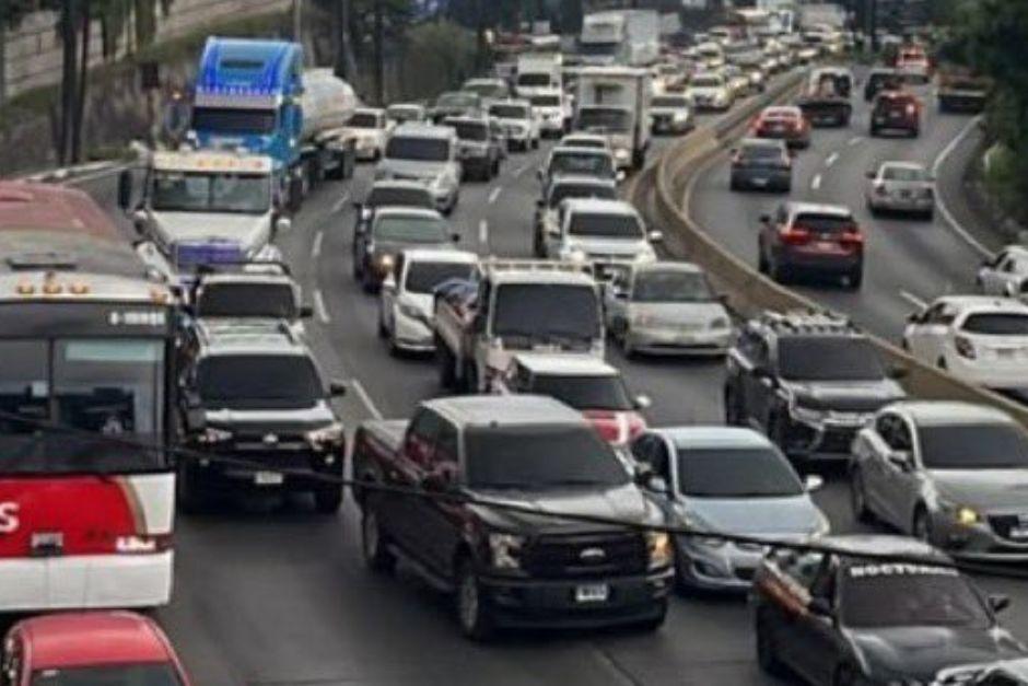Accidentes y lluvia: tránsito se complica esta tarde de sábado