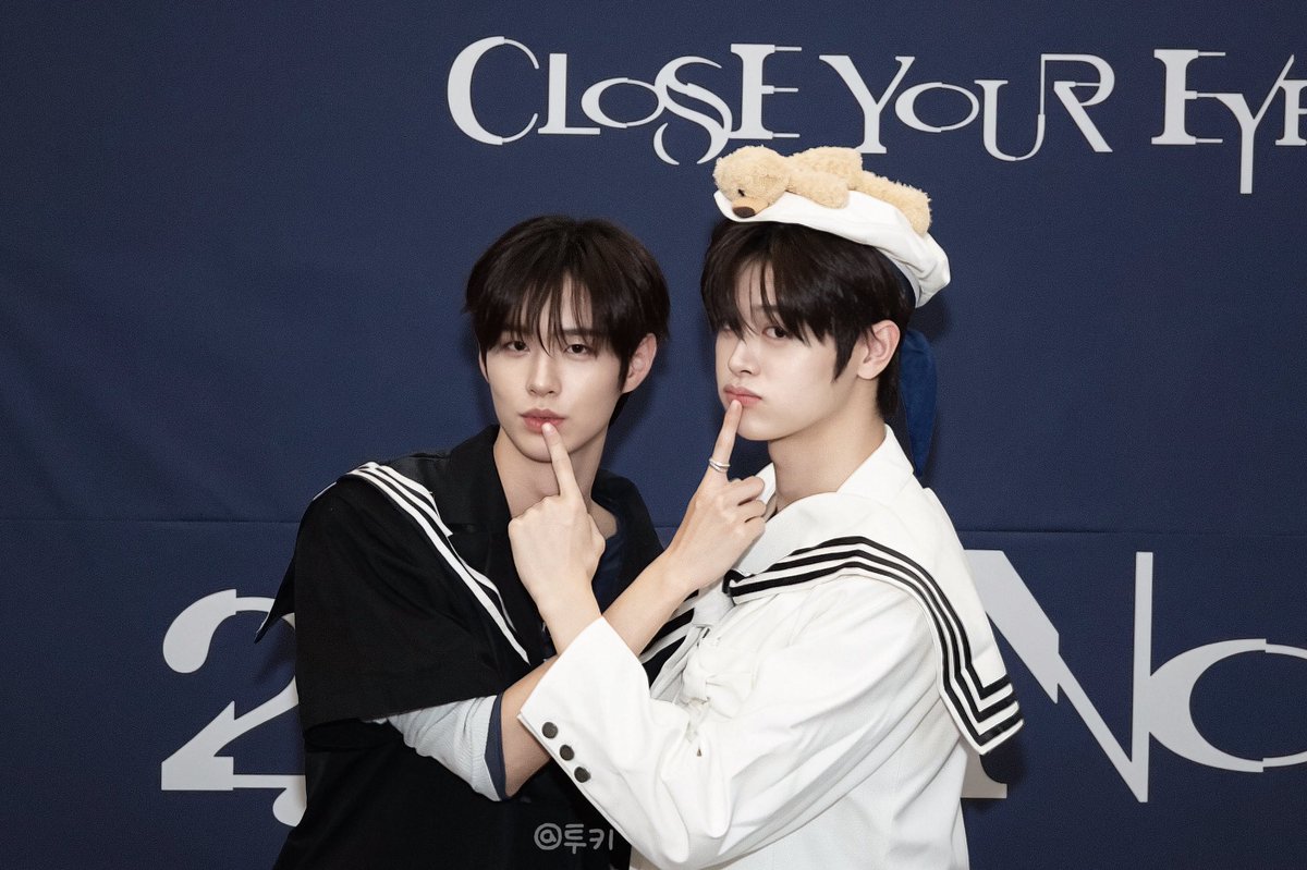 tukiiii_o216xx's tweet photo. 261003 

#김성민 #마징시앙 #웹툰즈
#클유아 #클로즈유어아이즈
#CLOSEYOUREYES #CYE https://t.co/pVTE6CGuR2