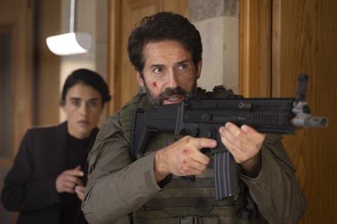 cbaproductions's tweet photo. #OneLastShot was a great conclusion to the trilogy, some superb action and @mrjamesnunn &amp; @TheScottAdkins continue to be endlessly inventive with the format. Love how they chart the on-going physical toll on Harris. https://t.co/6VxLWfoTcD