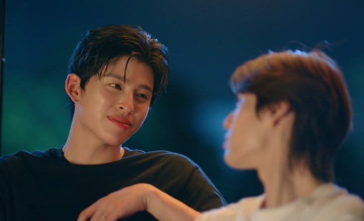 pptng33's tweet photo. never stop looking at each other LIKE THIS 🥺🥺🥺🥺 https://t.co/uawY25jXVo