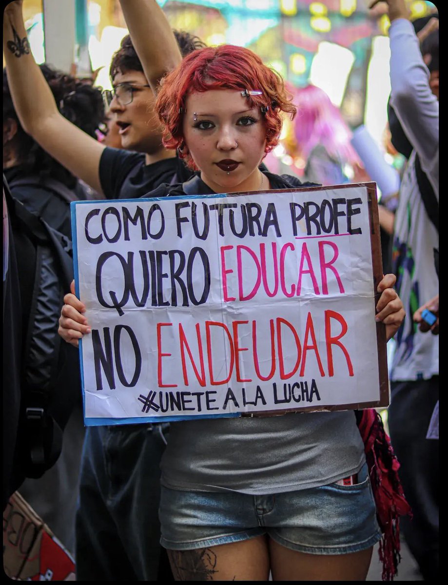 careperro2_0's tweet photo. Cuanta razón tiene ministro Quiroz... O sea si esto está en aula prefiero enseñarles yo https://t.co/3iXEnyVnFy
