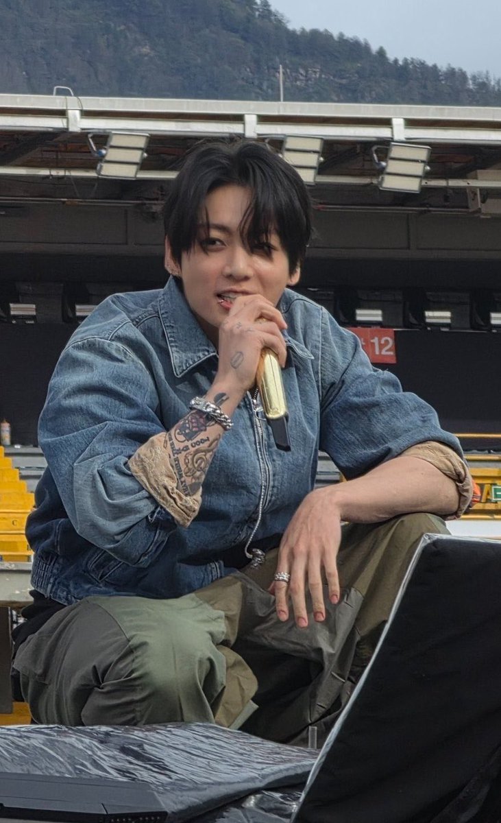 dreamjeons tweet picture