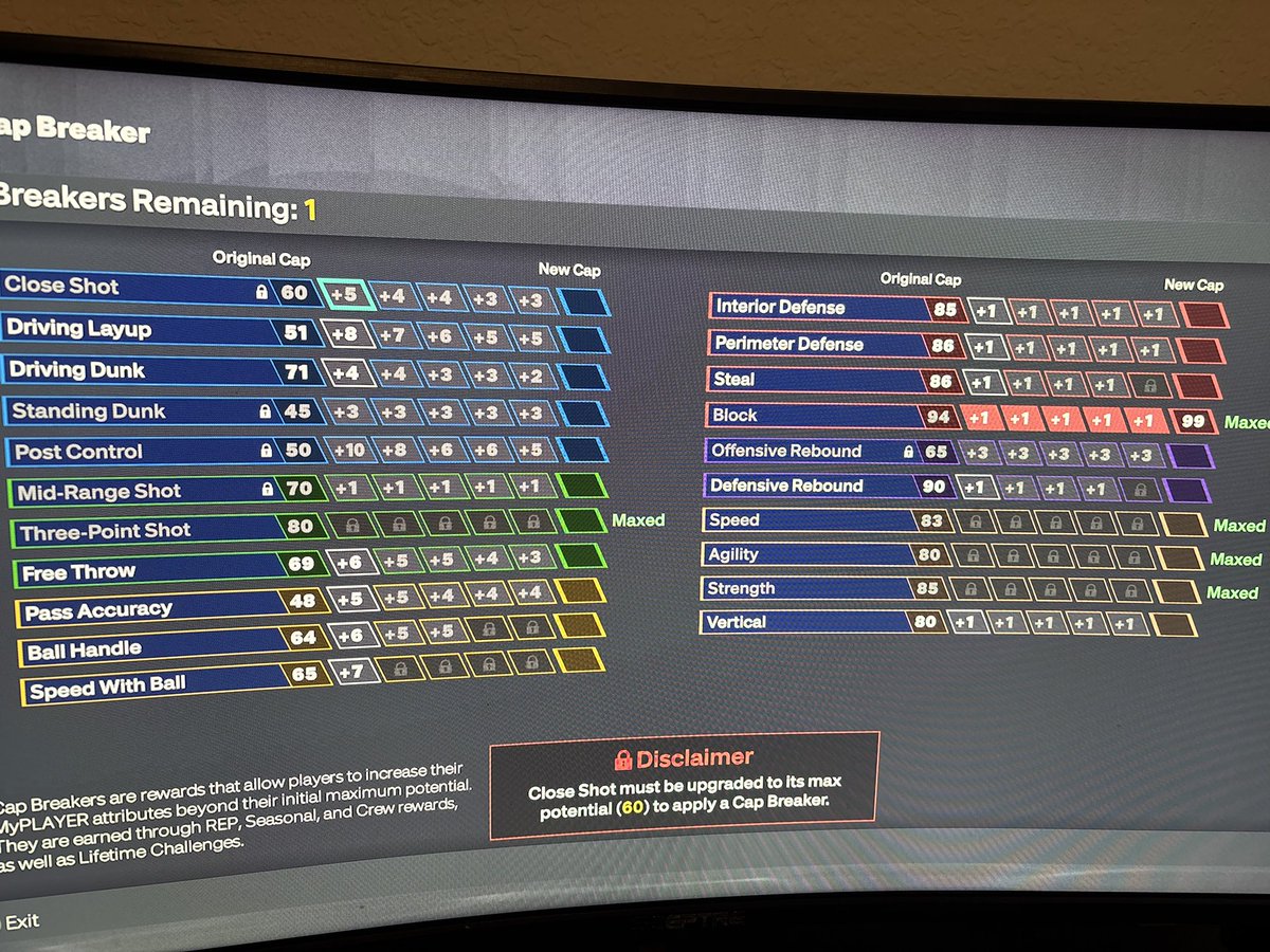 geeinvests's tweet photo. @EarlsWorld_ I respect the build if you can still get busy with the lower def stats at first I’m playing the long game like you just in reverse eventual 87 dunk and the rest will go towards the playmaking to make it a true 2 way. I play backend for my squad though https://t.co/6xlHIqT2Ys
