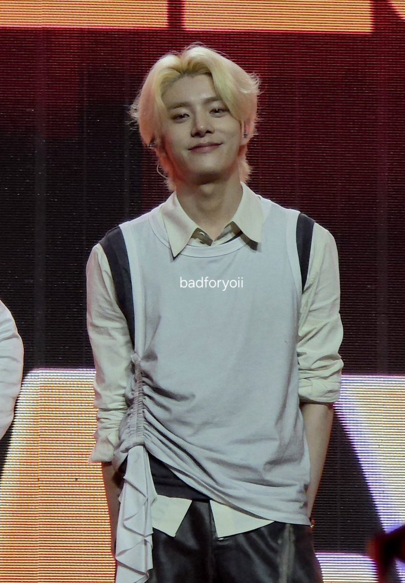 sleeptighting's tweet photo. he’s an angel that snuck down to be with us https://t.co/eaawuvxJGG