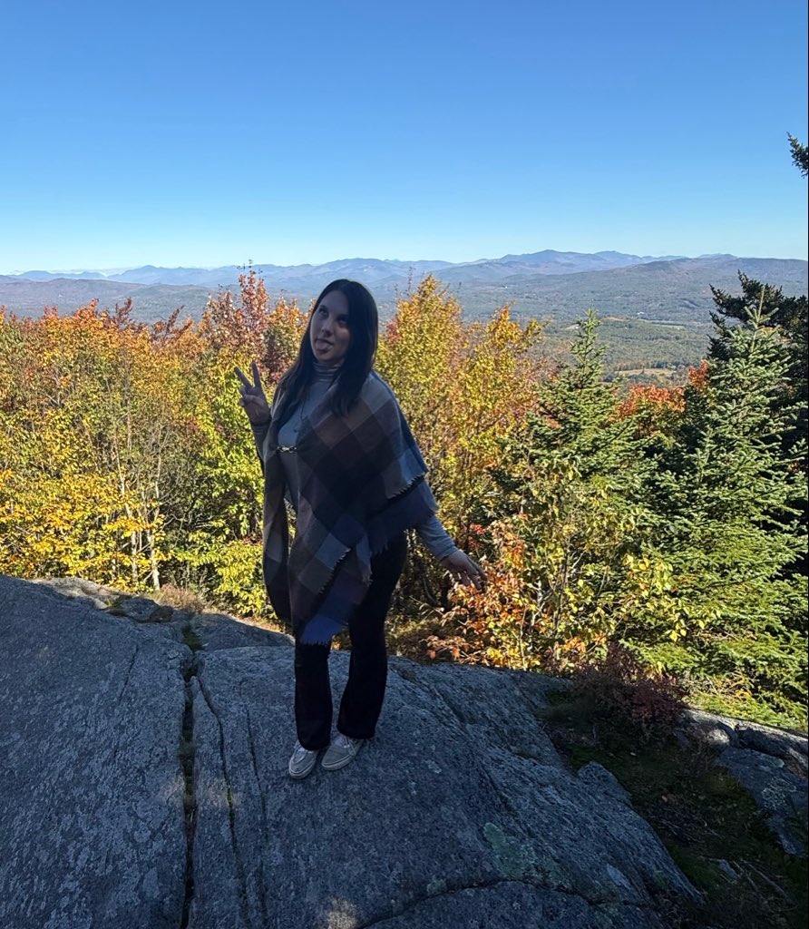 Haileyundone's tweet photo. i love the mountains ⛰️ https://t.co/9SmVIFkAZH