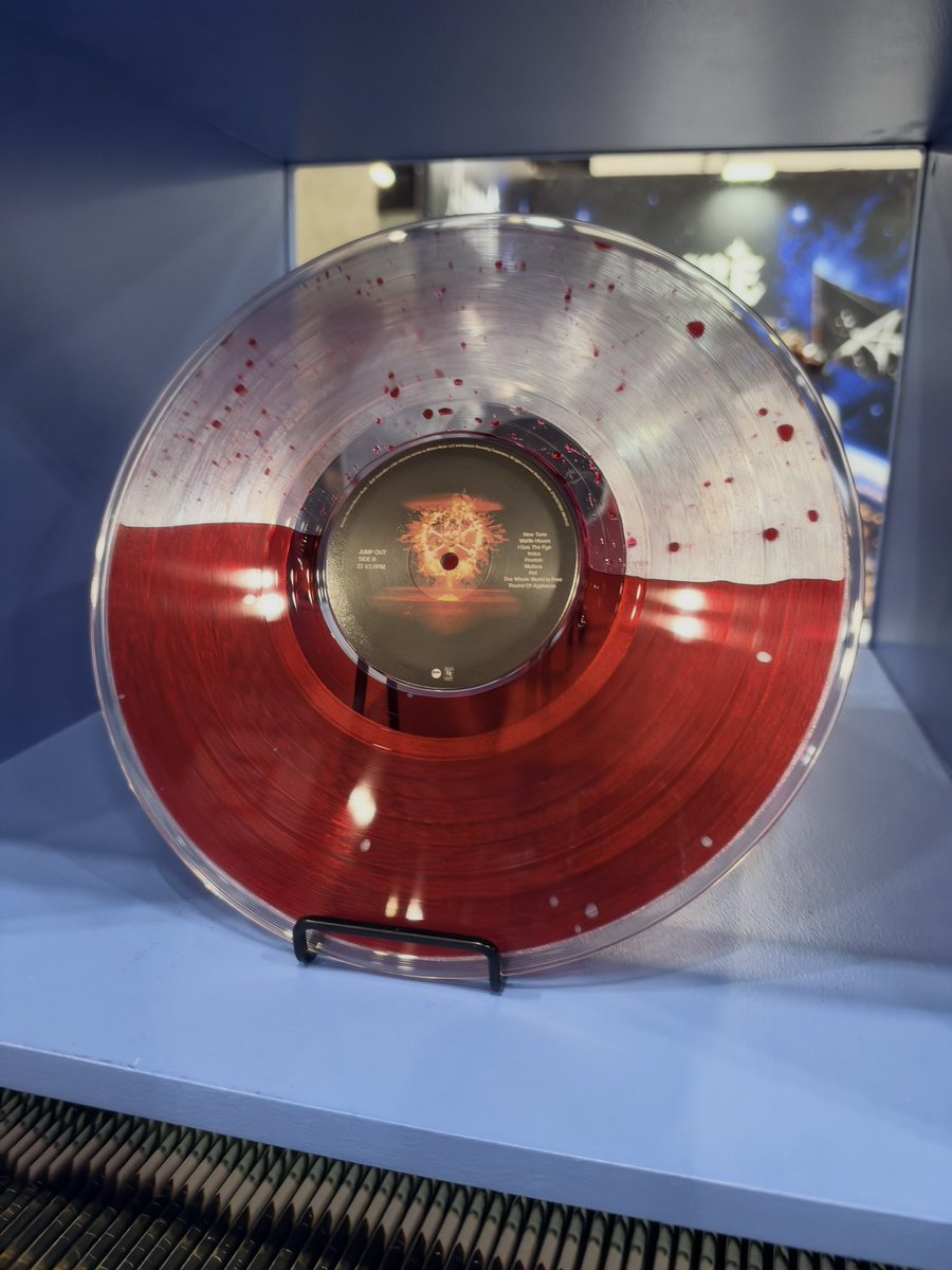 vaultofosama's tweet photo. Exclusive OsamaSon "Jump Out" Blood Splatter Vinyl at ComplexCon for only $55👀 https://t.co/75yO2GSDtj