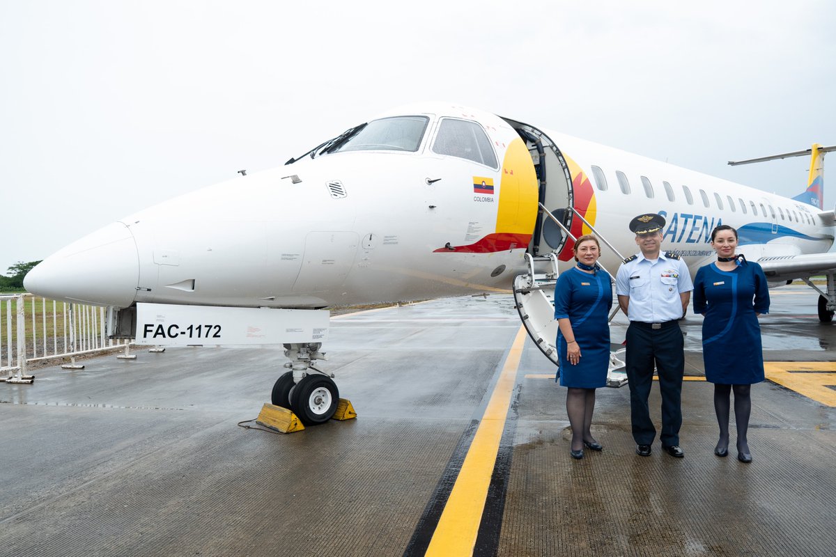 Ministerio_TIC's tweet photo. La Ministra @AlexandraFalla (Ministerio TIC), acompañó al presidente de la República @ABDELAESPRIELLA a la inauguración de una nueva ruta internacional desde Montería, en Colombia, hacia Panamá, operada por @AerolineaSatena. 

La ruta parte del Aeropuerto Los Garzones hacia Tocumen, con tres frecuencias semanales (lunes, miércoles y viernes) en aviones de 50 pasajeros.

Esta es la primera conexión internacional directa de Montería, y busca impulsar el turismo y las exportaciones.