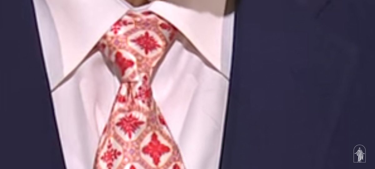 BookofMormonRDR's tweet photo. Ties that bind and connect their messengers to their messages. #generalconference #genconf https://t.co/oIRPZUlxtO